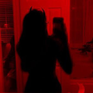 Meet your Posher, Macy